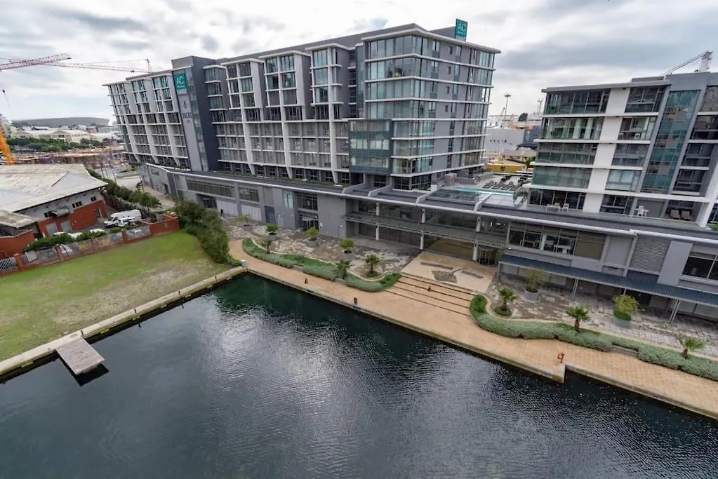 Waterfront Canal, 2 Bedroom Apartment ケープタウン 0*,  南アフリカ