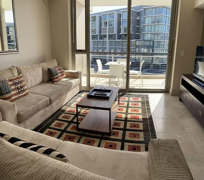 Waterfront Canal, 2 Bedroom Apartment Cape Town South Africa